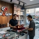 لوازم یدکی فونیکس در خیابان ملت